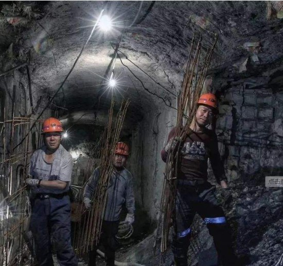 Tunnel Mucking Loader Manufacturers Analyze The Advantages Of Tunnel Mucking Loader