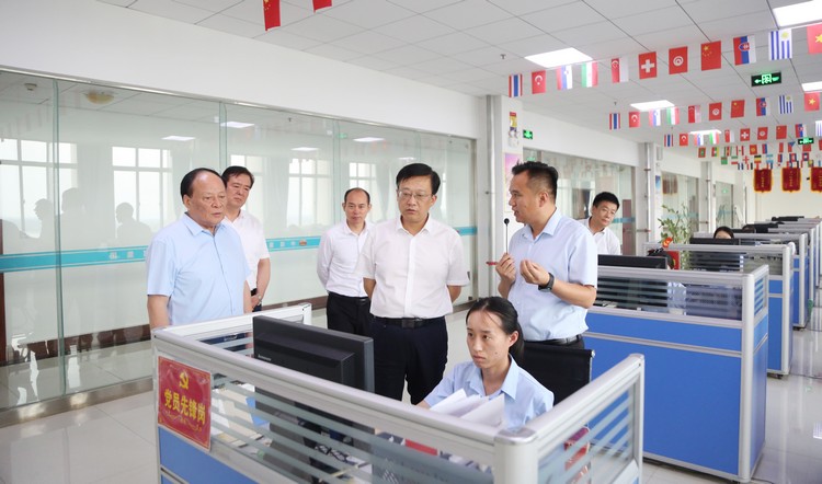 Jining Government Vice Mayor Zhang Dong And His Delegation Visit China Coal Group To Specialized Research