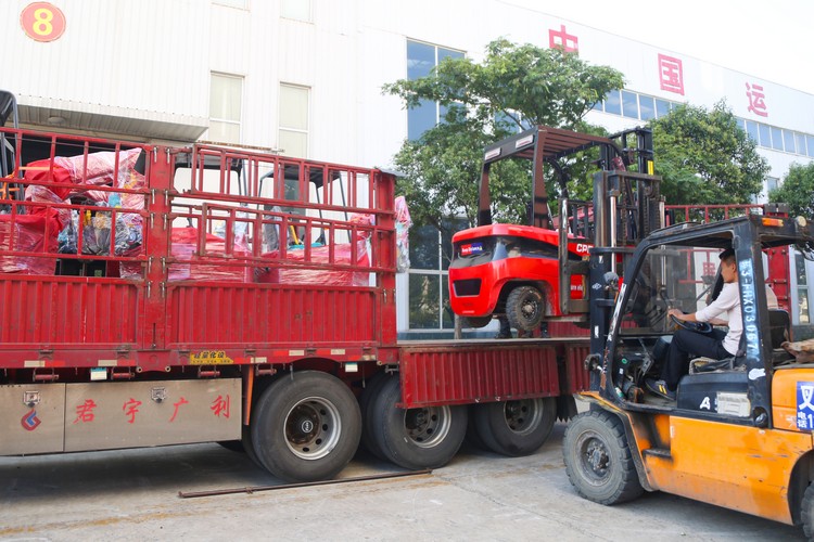 China Coal Group Exports A Variety Of Engineering Machinery Products To Russia